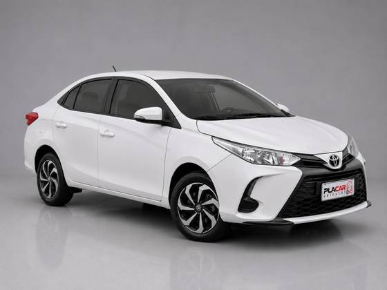 TOYOTA YARIS 1.5 16V FLEX SEDAN XL LIVE MULTIDRIVE TOYOTA YARIS 1.5 16V FLEX SEDAN XL LIVE MULTIDRIVE